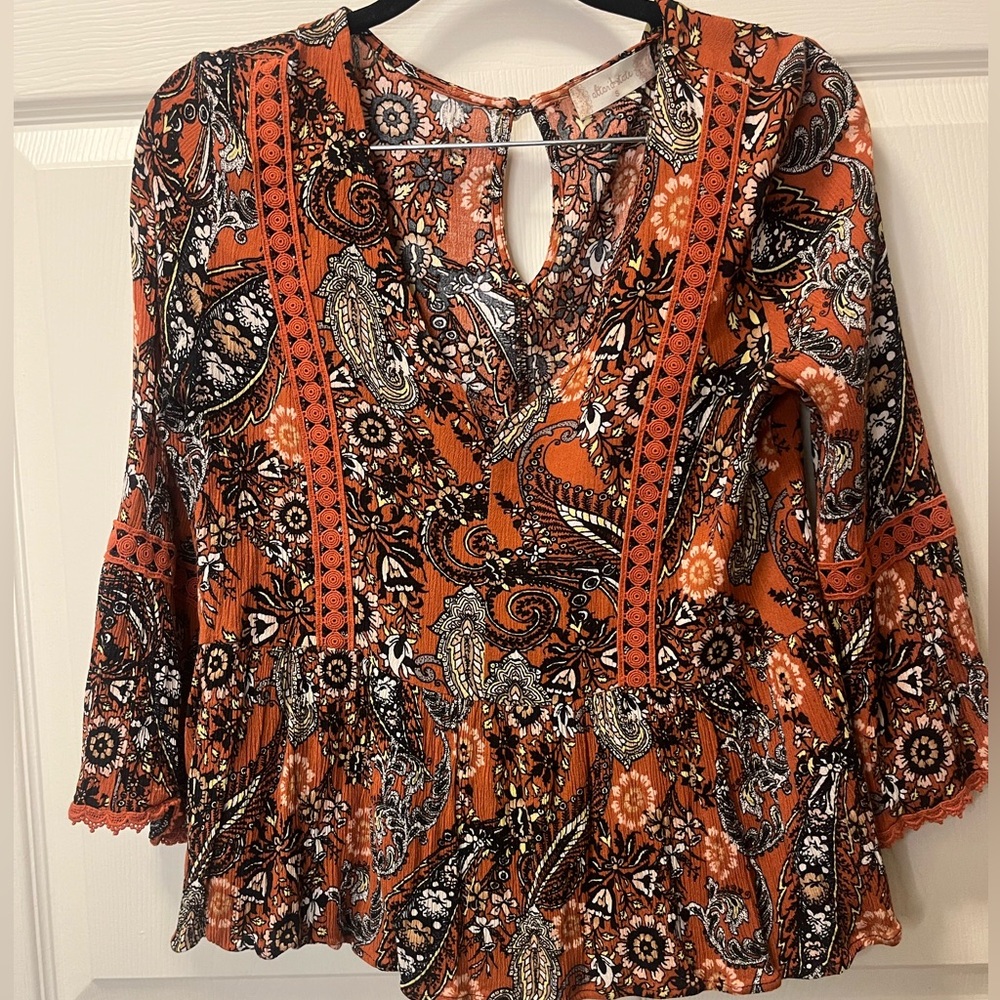 Altar'd State Women’s Paisley Blouse - Orange and Black. Sz Sm. Fairy, Boho‎
